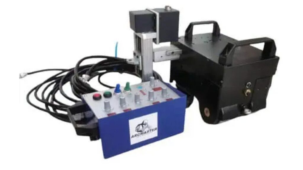 Gambar produk ArcMaster AMQB-60, sebuah robot las otomatis atau welding carriage untuk kebutuhan industri.